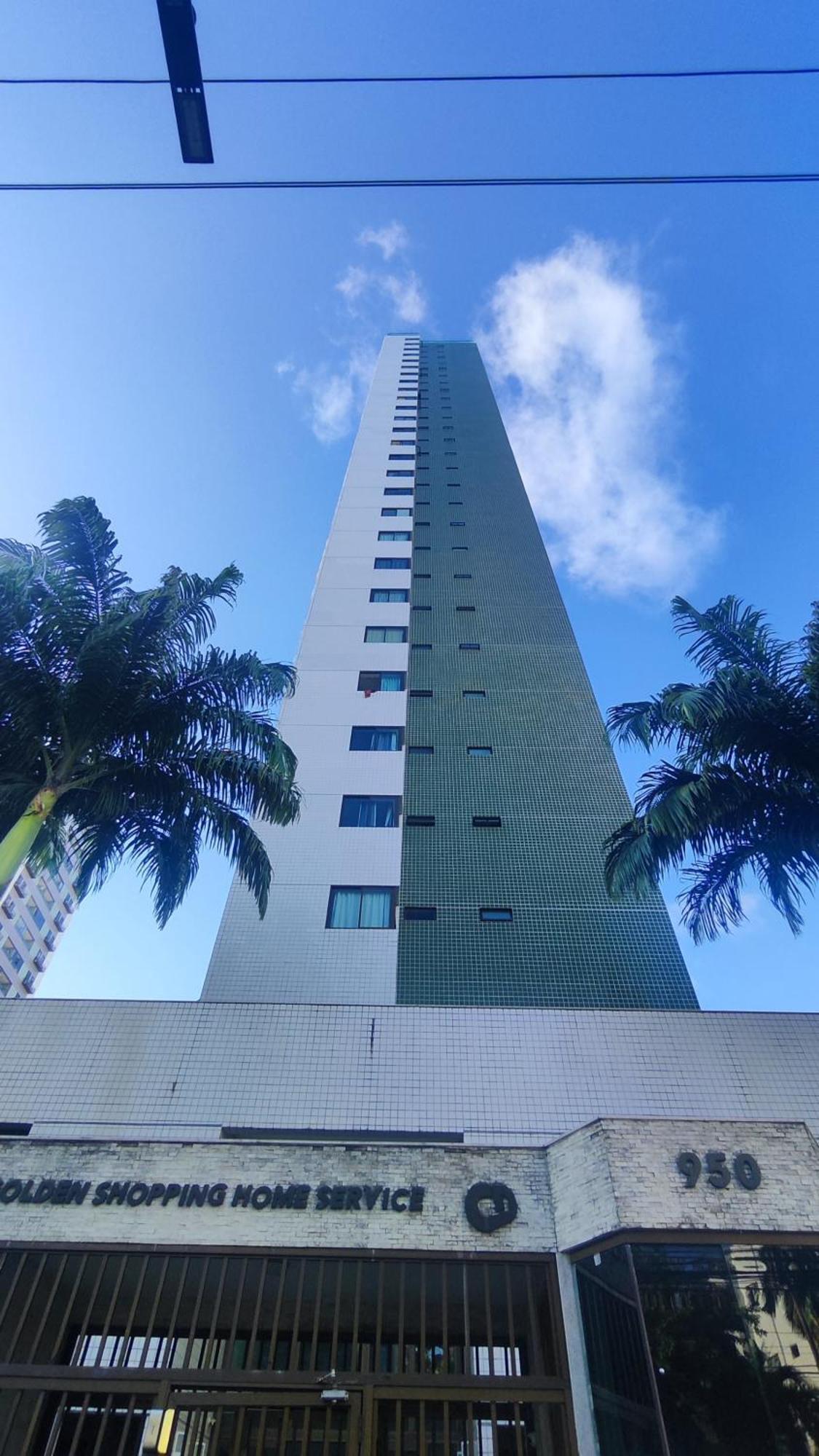 Flat Golden Shopping Service - Andar Alto - Vista Do Mar